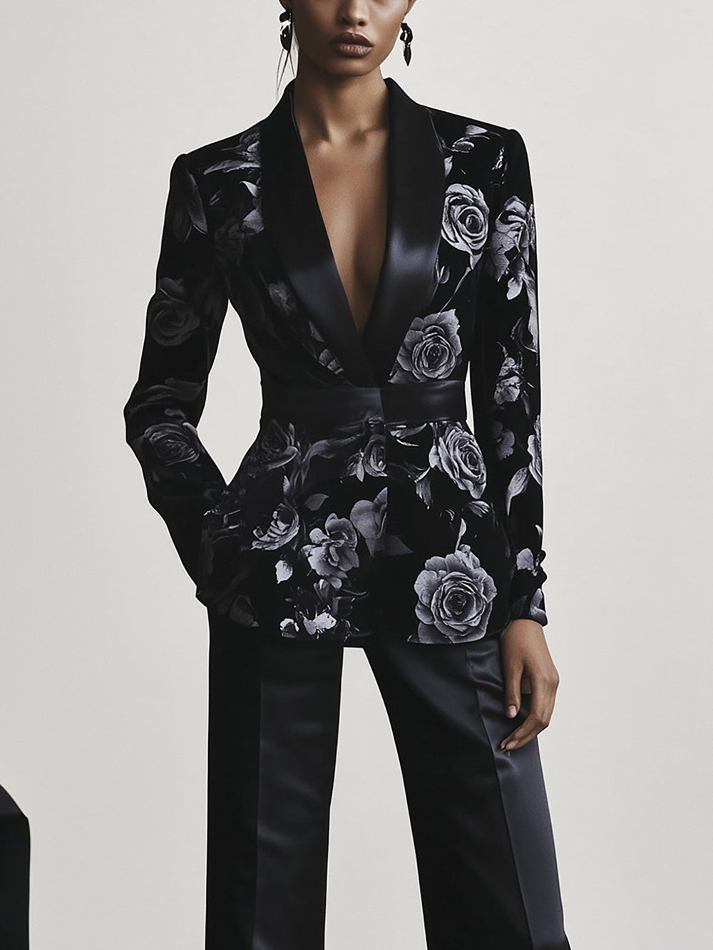 Chic Black Rose Print Suit